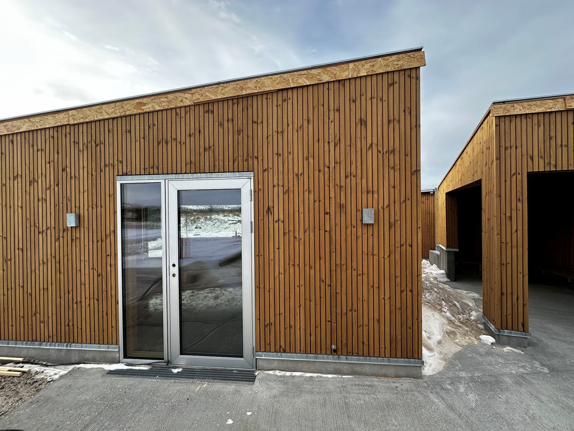 Facade1_0.jpg